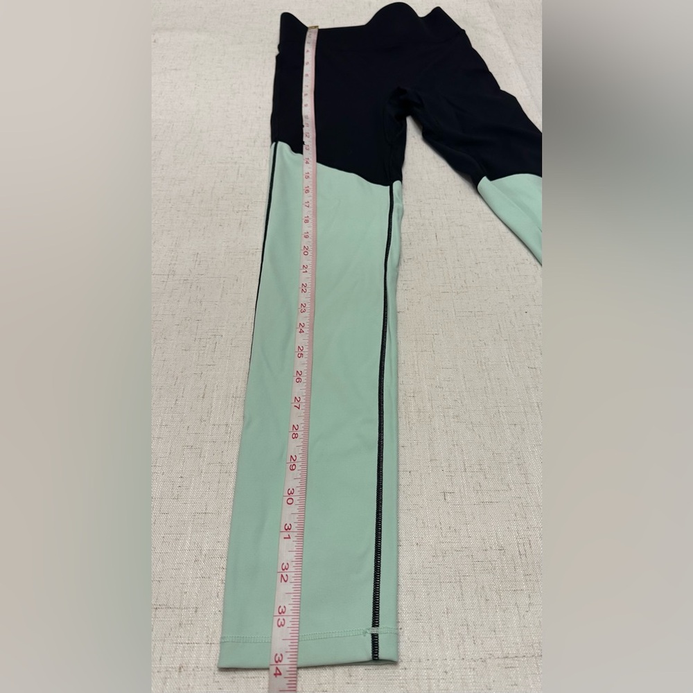 💜ALL ACCESS Black and Mint Leggings - Picture 7 of 9